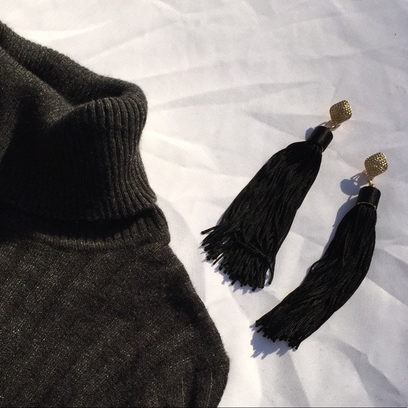 NWT! 8 Other Reasons Fringe Tassel earrings - Picture 7 of 7